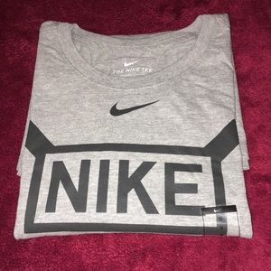 Nike Men’s Tee